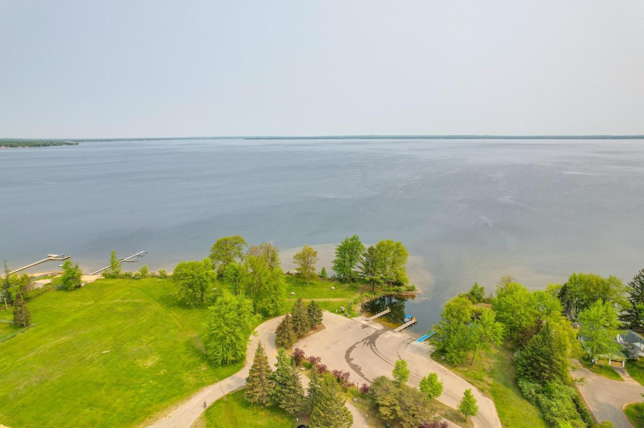 Cozy Houghton Lake Vacation Rental With Fireplace! Exterior photo
